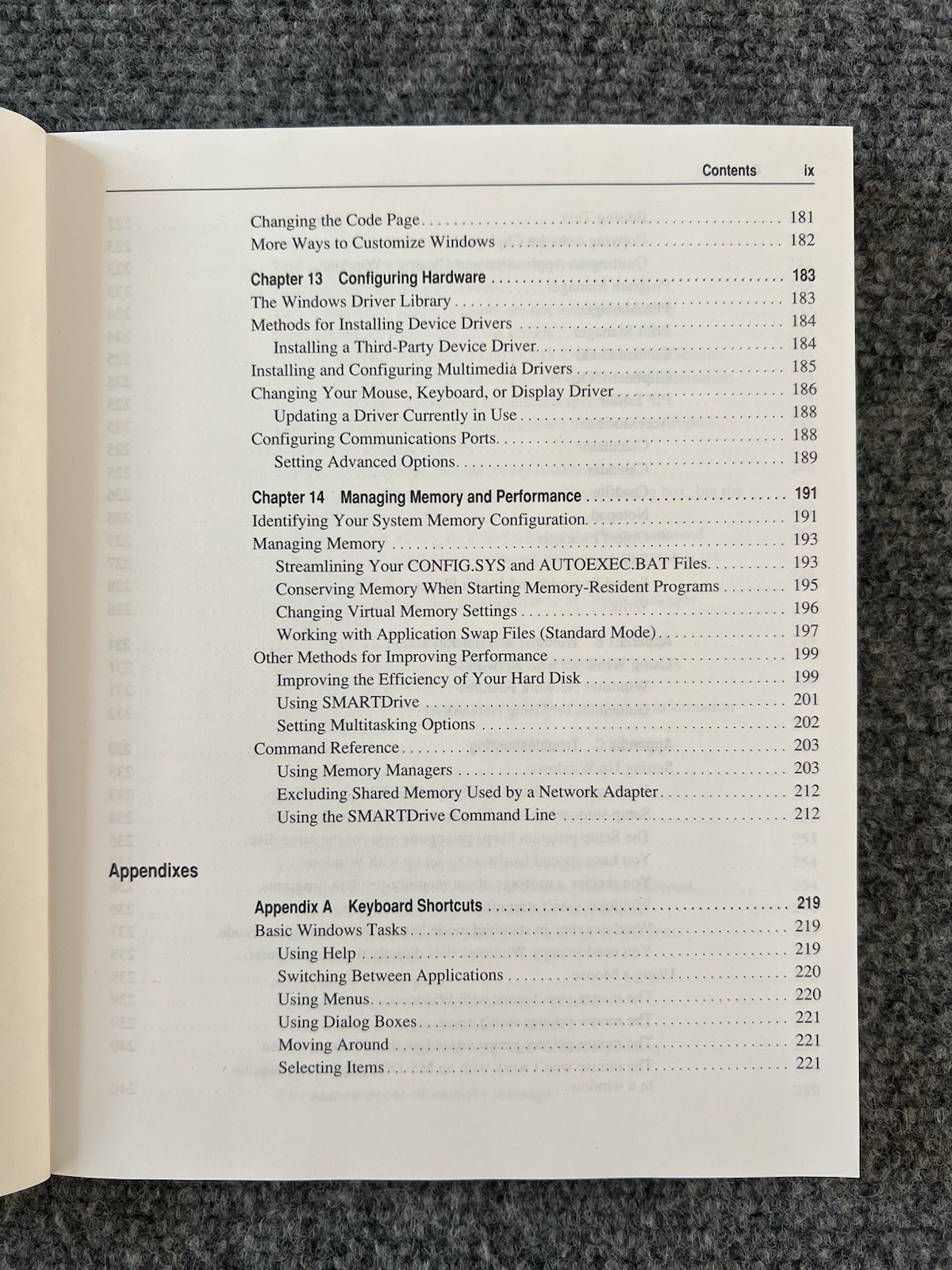MICROSOFT WINDOWS 3.1 User’s Guide Book (Vintage, 1993)