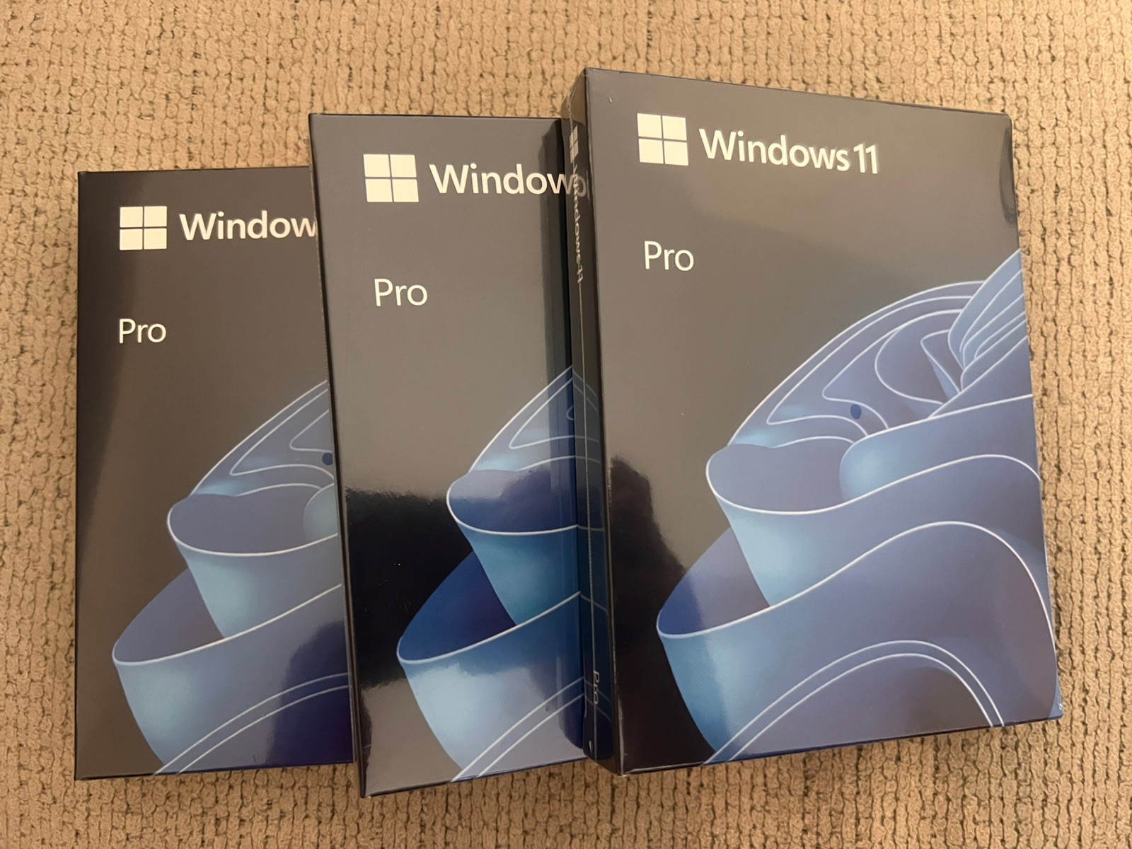 Microsoft Windows 11 Pro 64bit – New Sealed – Flash USB 1 PC