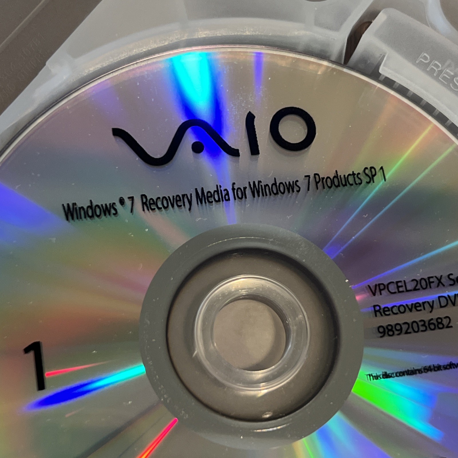 Sony Vaio Windows 7 VPCEL 20FX Series Recovery DVD 5 Disk Set