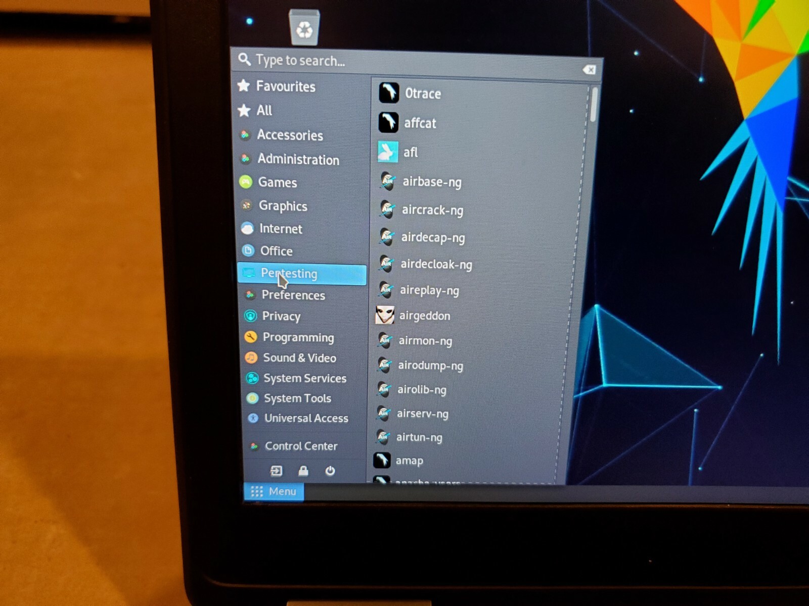 Parrot 4.11.2 Mate Desktop x64 Pen Test – Red Team OS Bootable on 16G USB Stick!