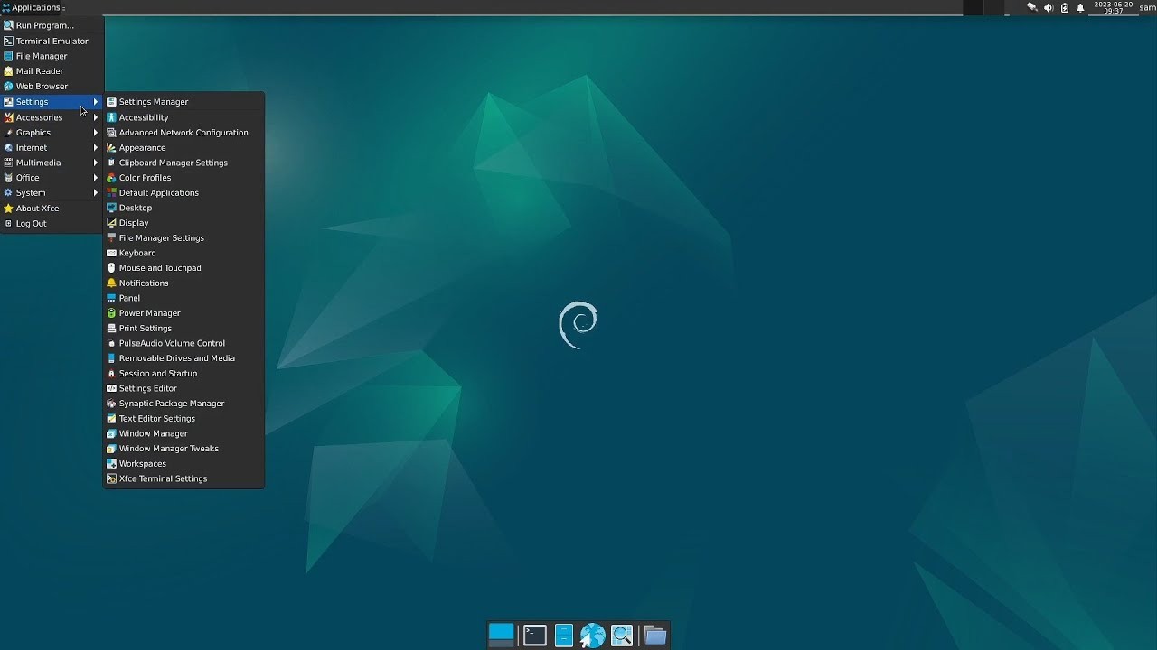 Debian Linux Live XFCE 64 Bit Bootable USB Flash Drive And Install Guide