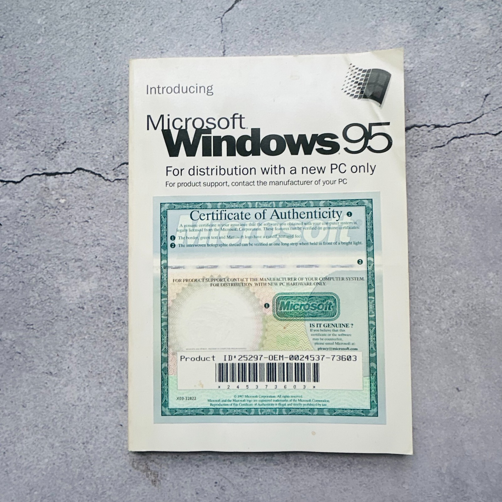 Microsoft Windows 95 Instruction Manual + The Works Companion Paperback Book Lot
