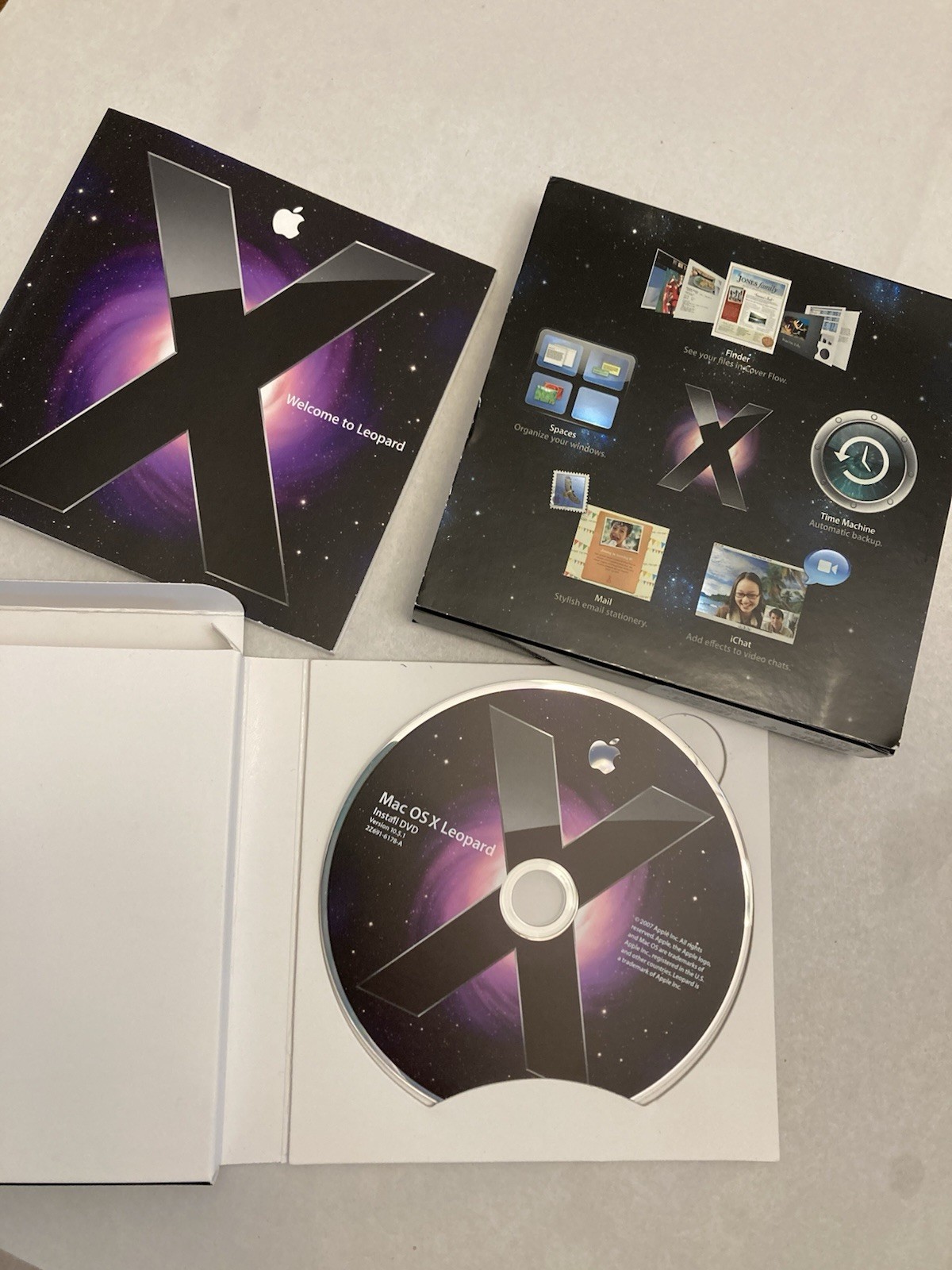 Apple Mac OS X Leopard Retail Install DVD w/Manual MB427Z/A, v10.5.1