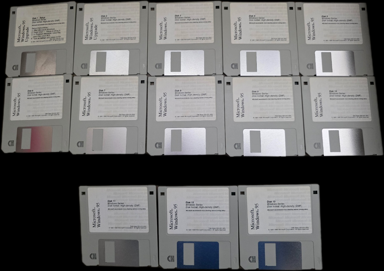 Vintage Microsoft Windows 95 Upgrade Complete 13 Disk 3.5″ Floppy Disk Set