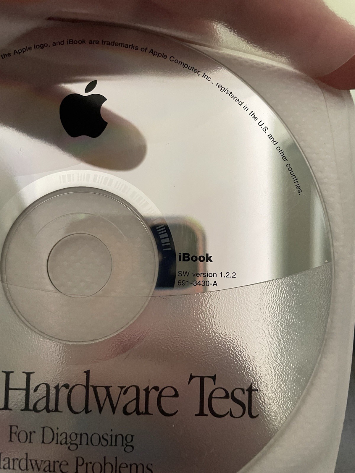Rare Vintage Apple 16 Disc DVD CD iBook 691-3539-A Install Media 2004 iPhoto 1.3