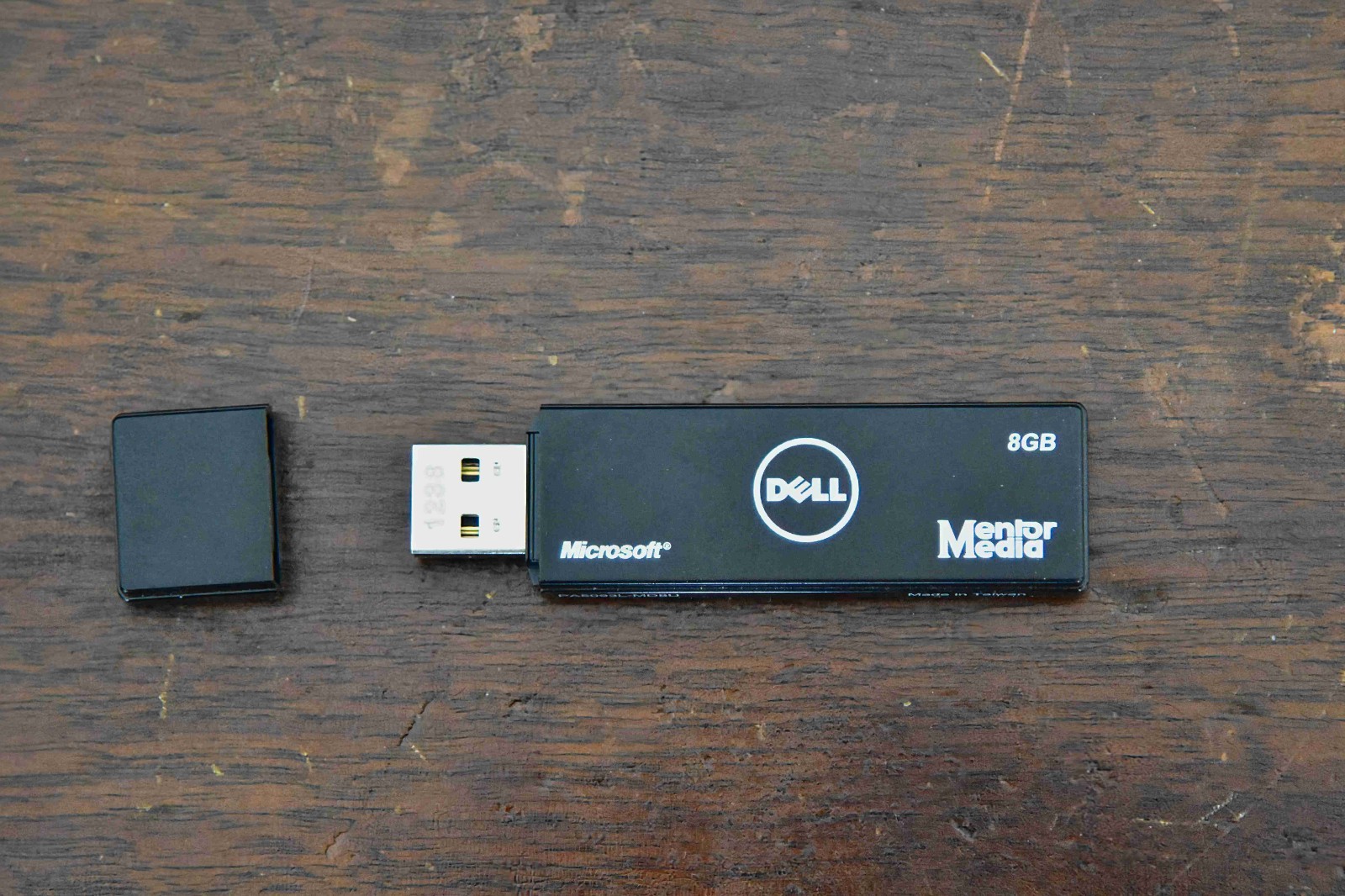 Dell Windows 7 64 bit Home Premium OS Recovery Restore Media USB Stick 8GB