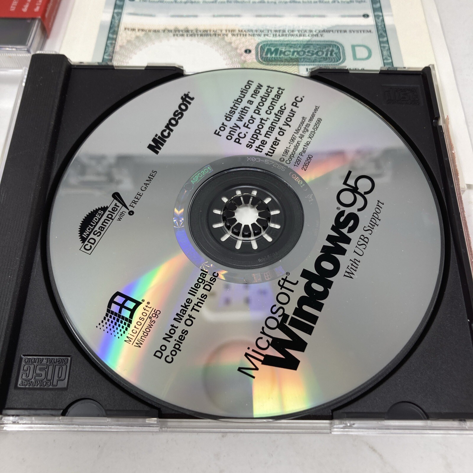No Key for Parts Microsoft Windows 95 CD & Certificate & Start Here Tutorial