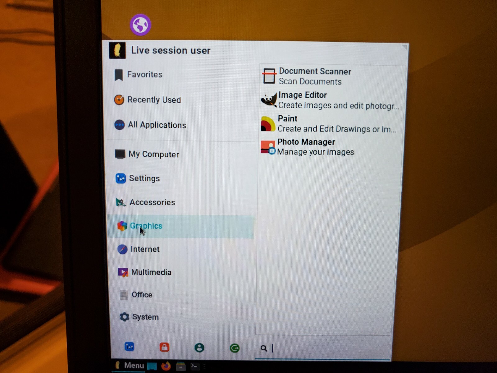 Linux Lite 5.4 x64 Bootable on 16G USB Stick!
