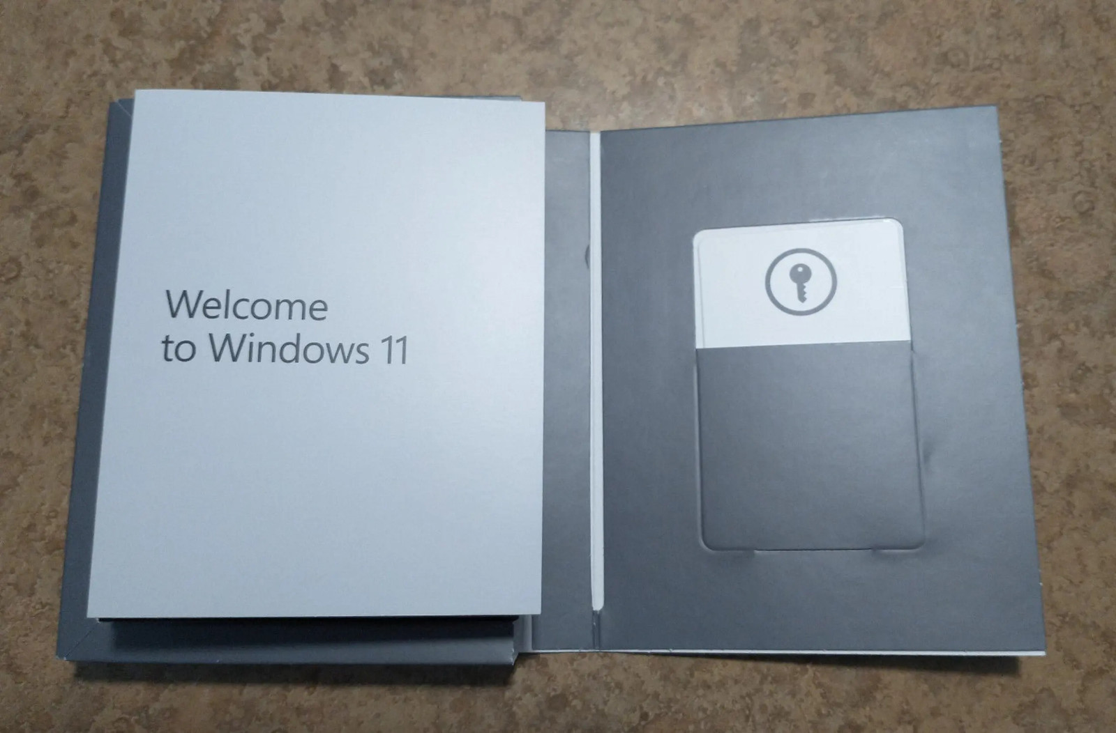 Windows 11 Home Retail USB Drive 64Bit | Fast Free Shipping