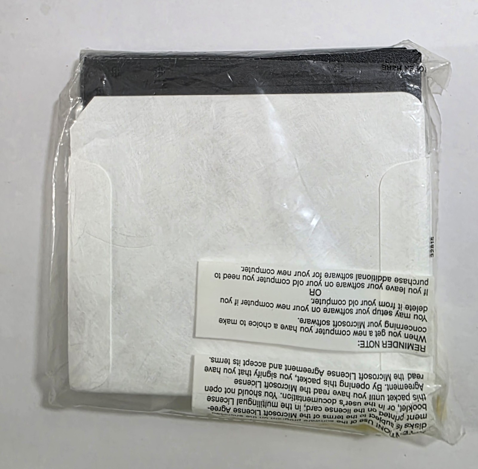 Microsoft Windows 3.1 OEM 5.25 in. 8 Floppy Diskettes – New with Package Damage