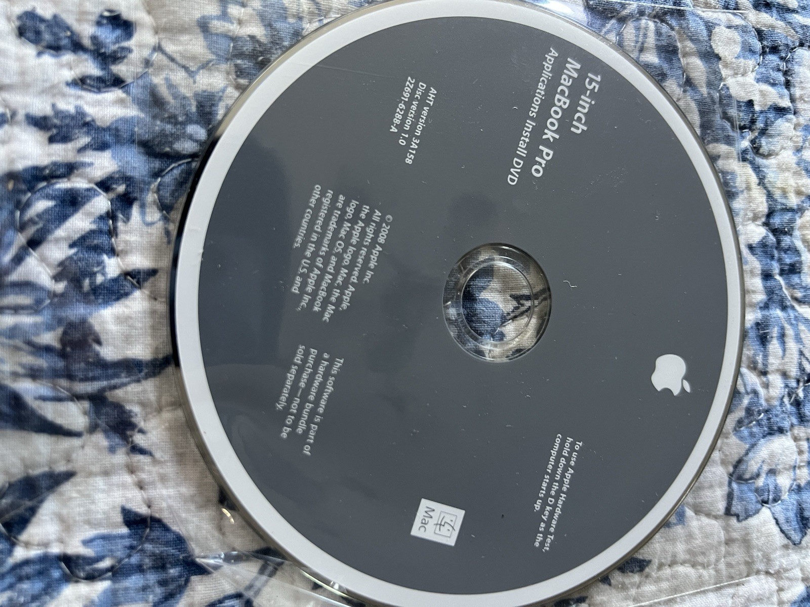Apple MacBook Pro 15” OS X 10.5.5 Install Discs + Applications DVD (2008)