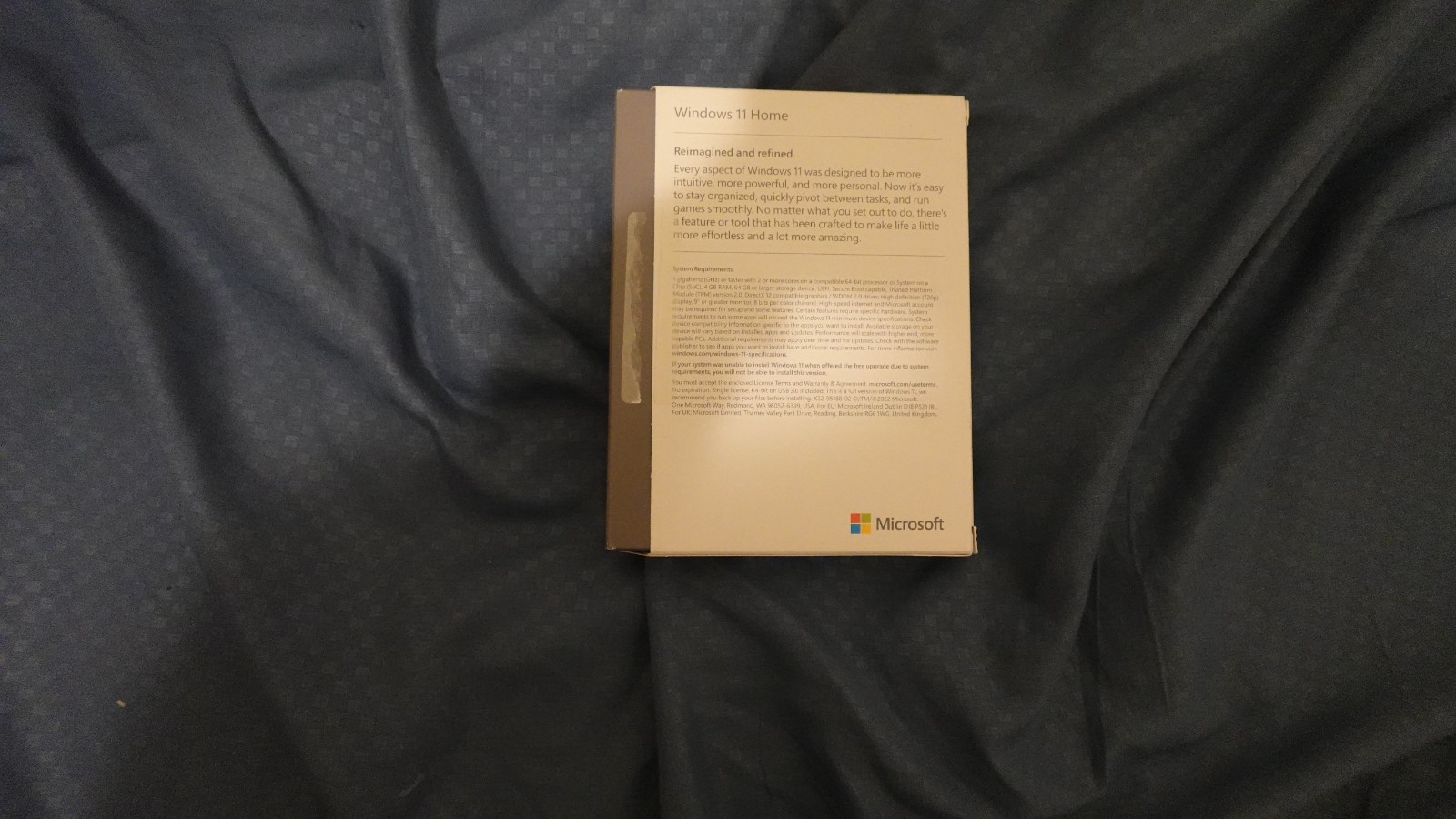 Microsoft Windows 11 Home (USB) 64-bit – DirectX 12 Ultimate