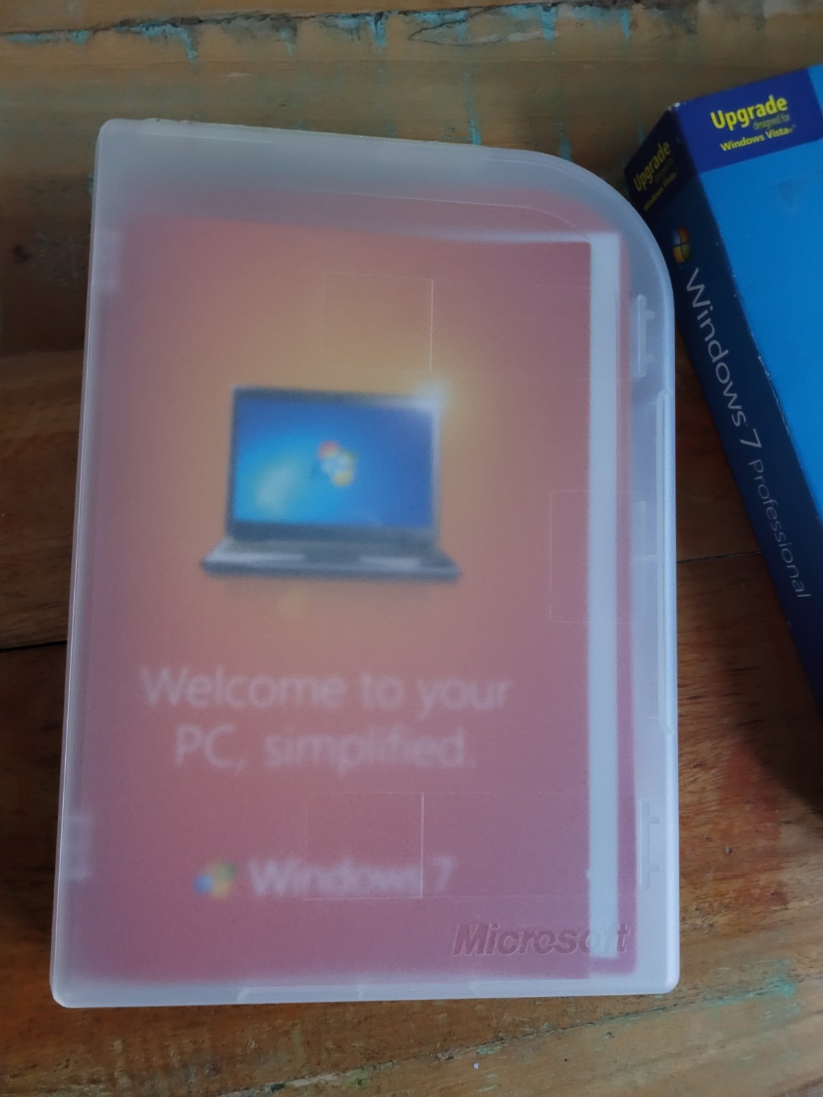 Microsoft Windows 7 Professional Full 32 & 64 bit DVD MS WIN PRO=NEW RETAIL BOX=