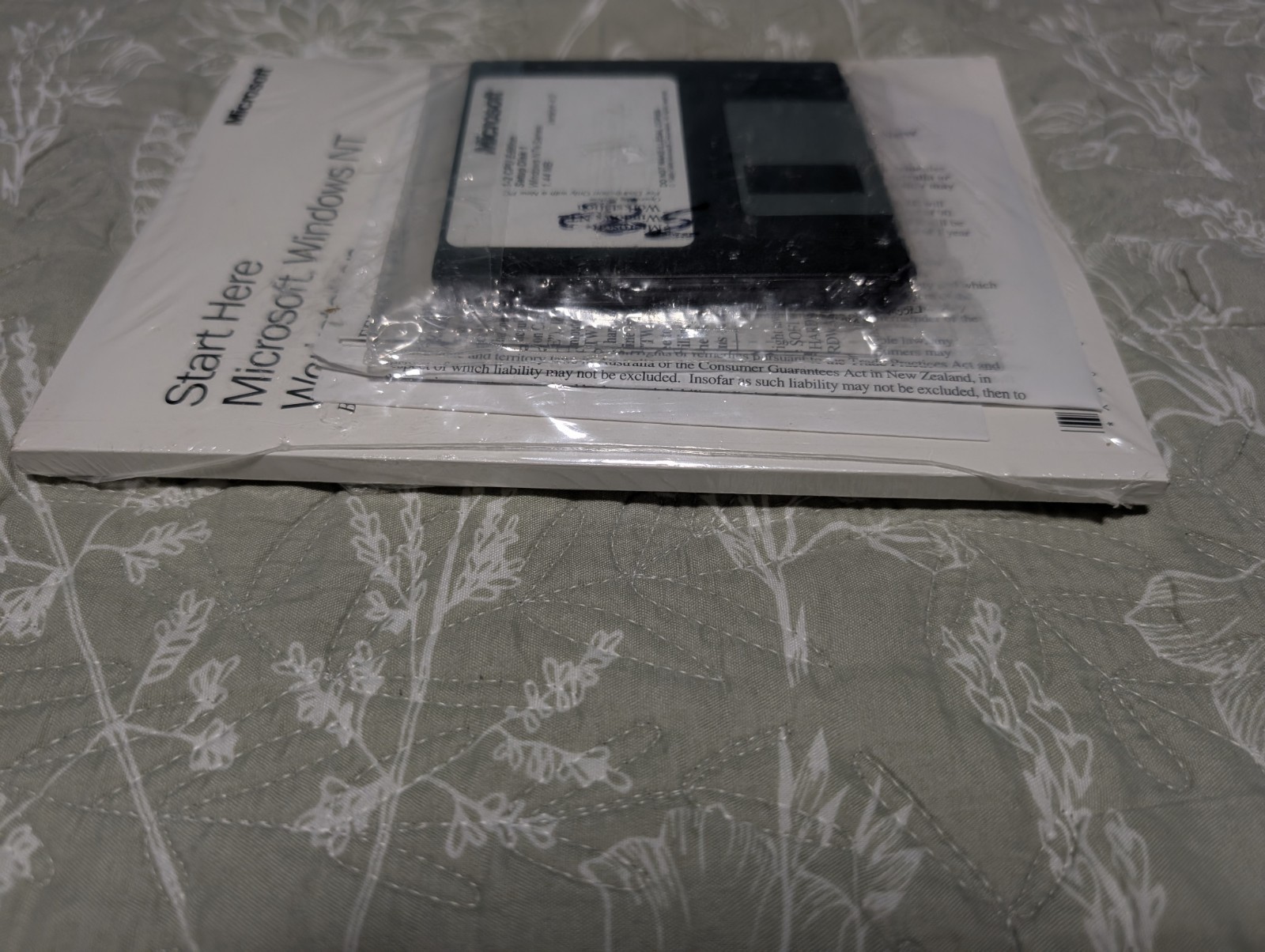 Microsoft Windows NT Workstation 4.0 Full Version New Sealed with Floppy Disks