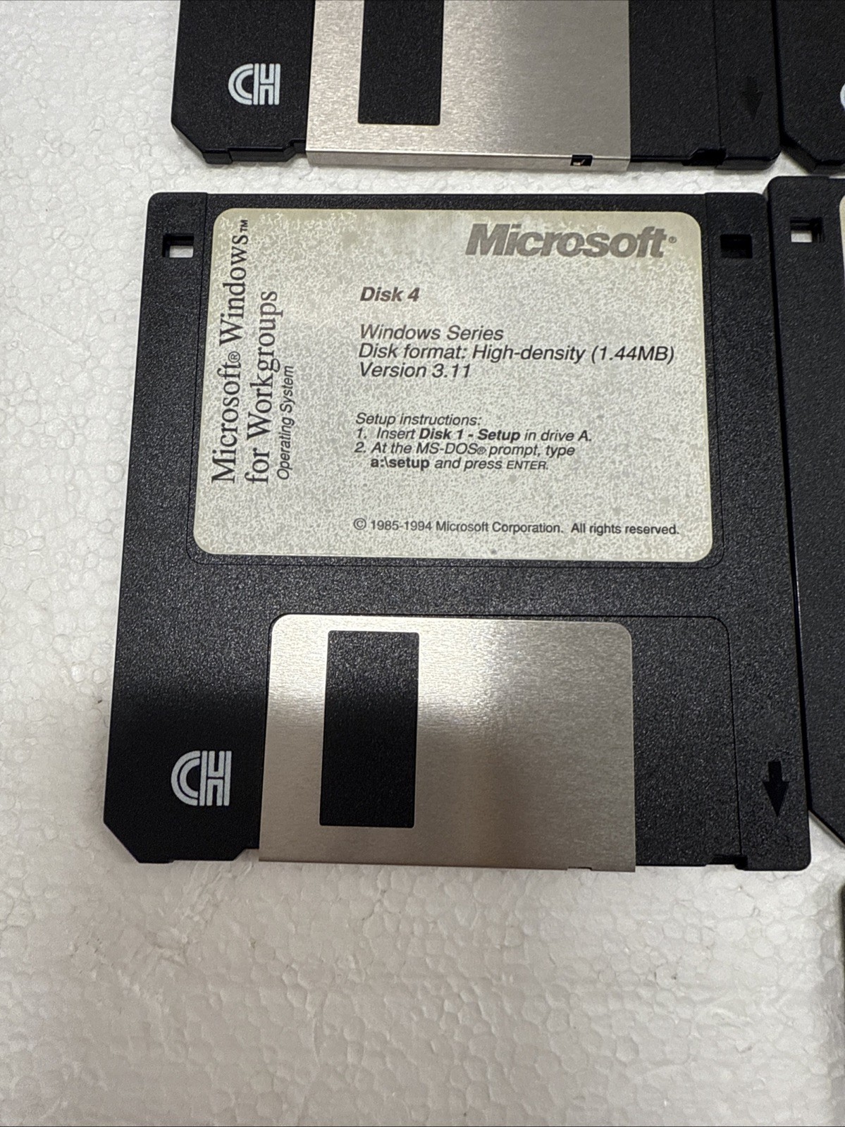 MS Windows 3.11 on 3.5″ 1.44MB Floppy Disk install – Workgroups 7 Disks Untested