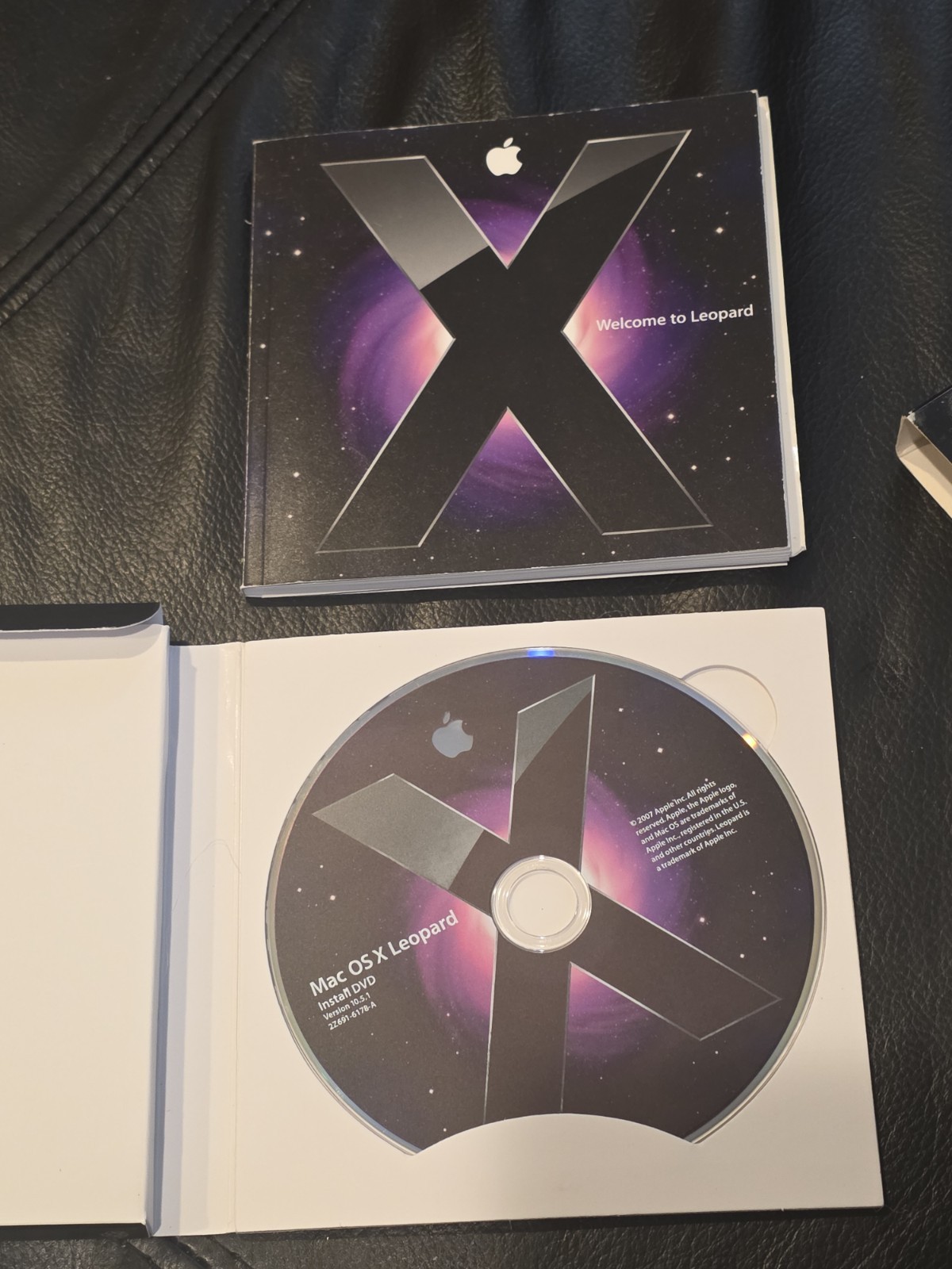 Apple Mac OS X Leopard Version 10.5.1 Install DVD Retail Box MB422Z/A