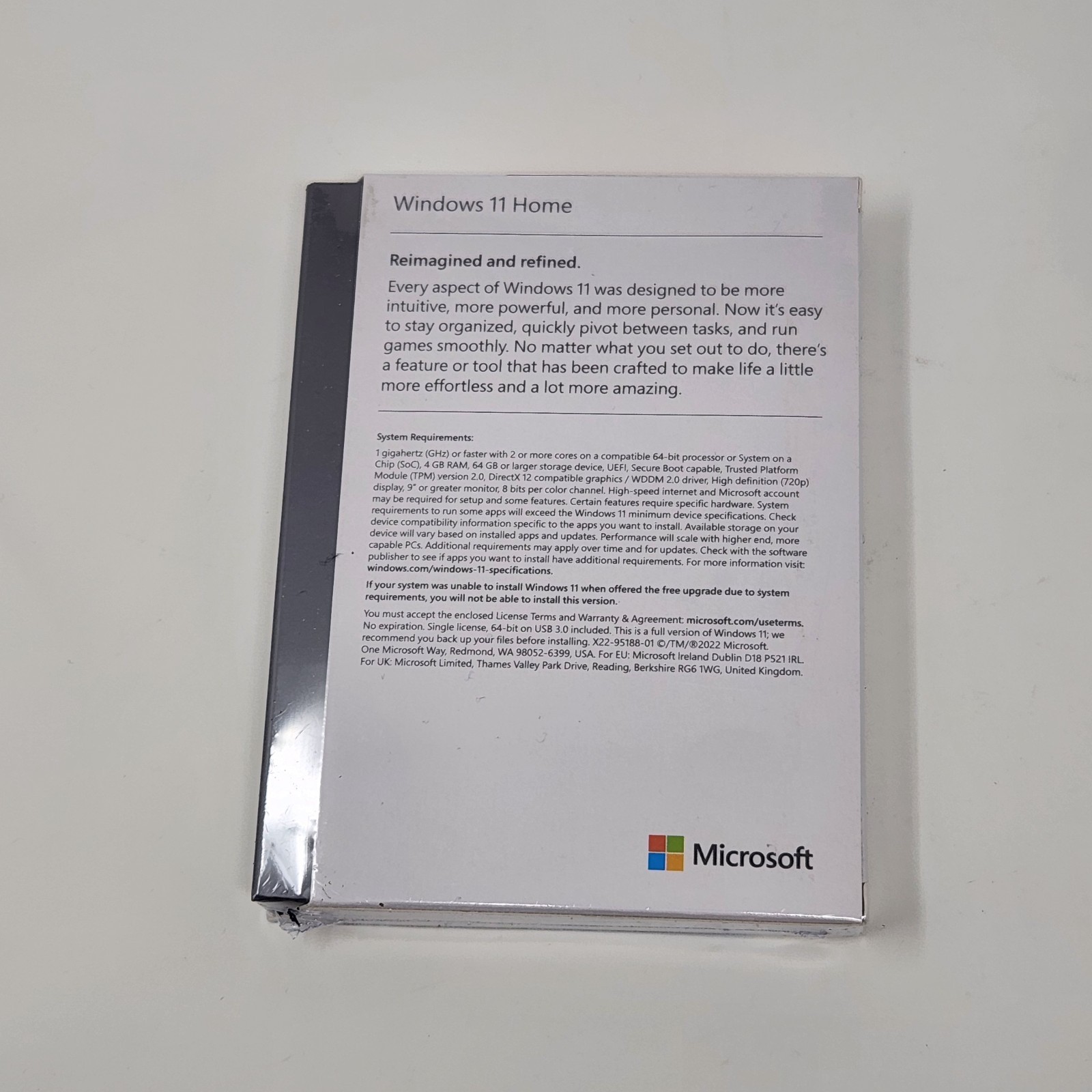 MS Windows 11 Home 64-Bit USB Flash Drive + Key Retail Box – New & Sealed
