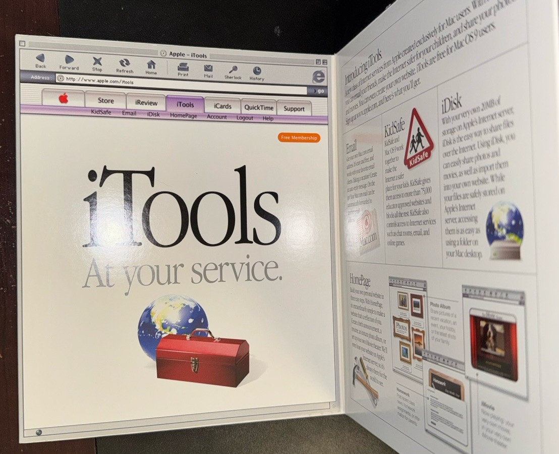 Mac OS 9.0.4 Featuring iTools Install Disc Complete with Original Box