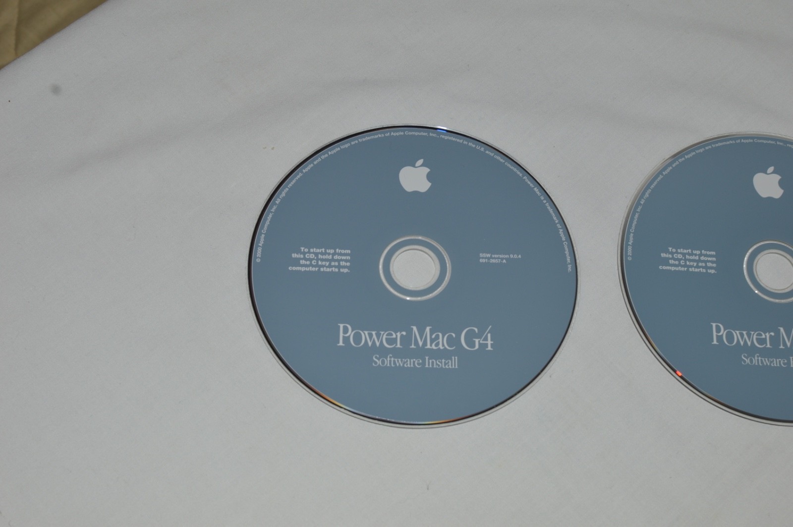 EUC Mac OS 9.0.4 Install Disc Power Mac G4 2 Discs Complete Set