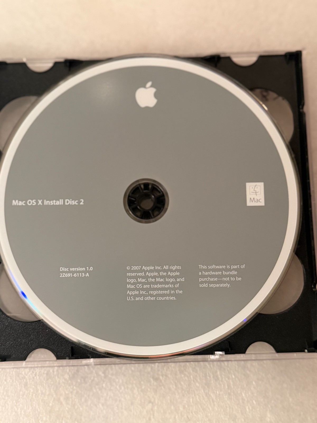 MacBook Pro OS X Install Disc 1 & 2 Version 10.4.10, AHT Version 3A124, Year2007