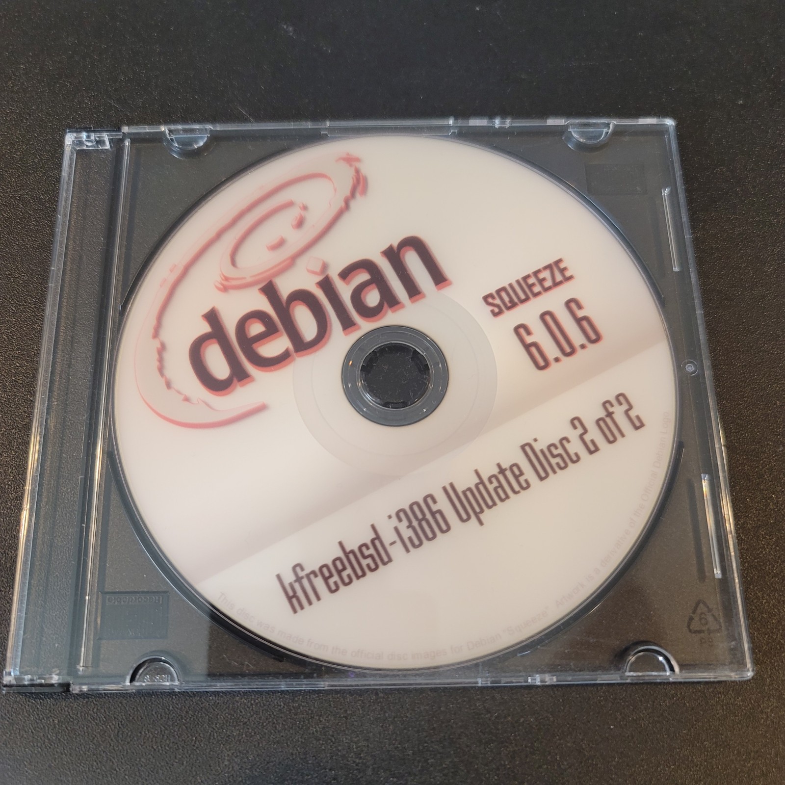 Debian Squeeze 6.0.6 kfreebsd-i386 Update 2 Discs Linux c2012