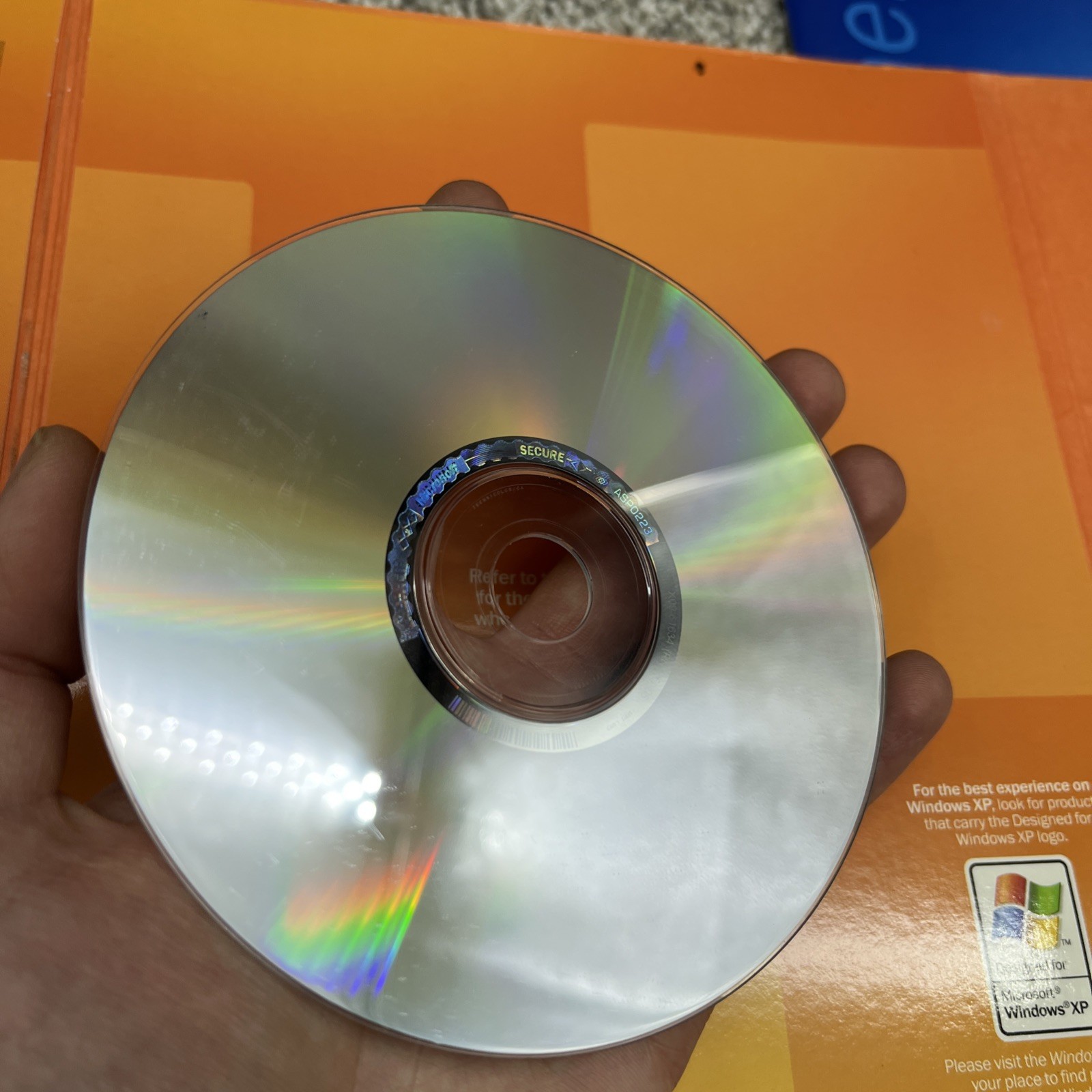 Windows XP Professional 2002 Edition Upgrade W/ Product Key Service Pack 1
