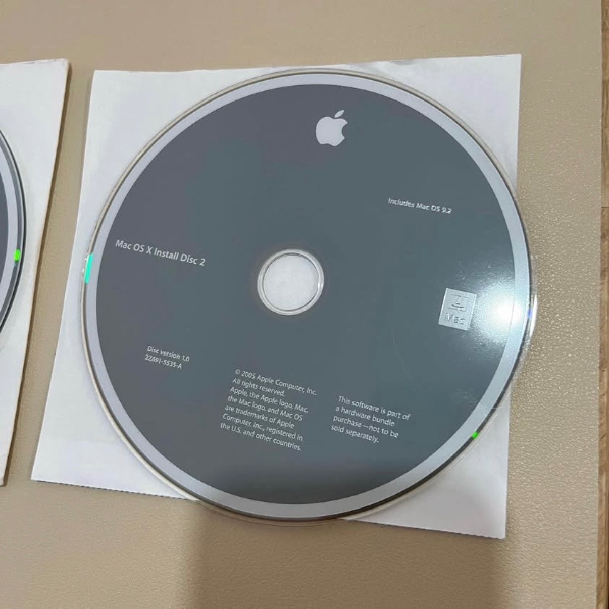 Mac OS X 10.4.2 Install Discs for PowerBook G4 15- and 17-inch