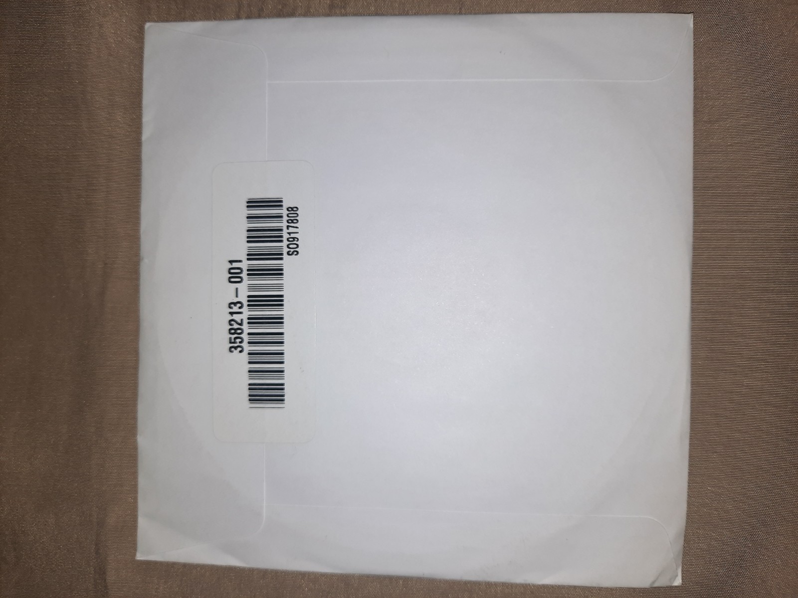 Operating System CD Microsoft® Windows® XP Home Edition Service Pack 2 SEALED