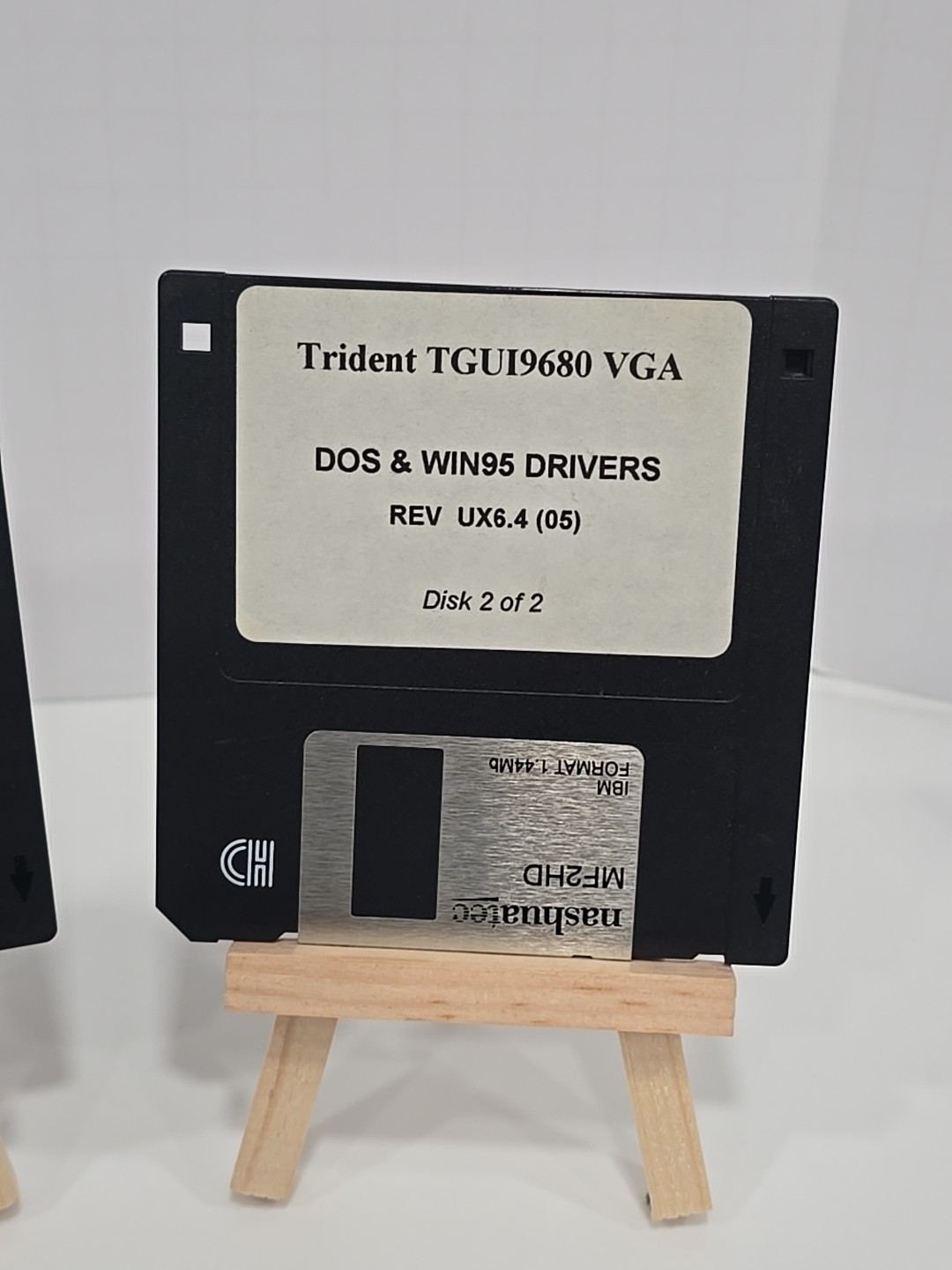 Trident TGUI9680 VGA Windows 3.1 / DOS / WIN95 Drivers 3.5″ Floppy REV UX6.4 HTF