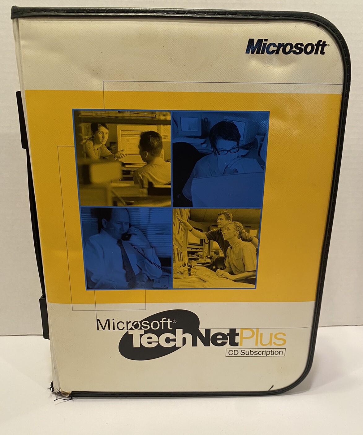 Microsoft Technet Plus Cd Subscription With Binder 55 CDs 1999 2000 Discs