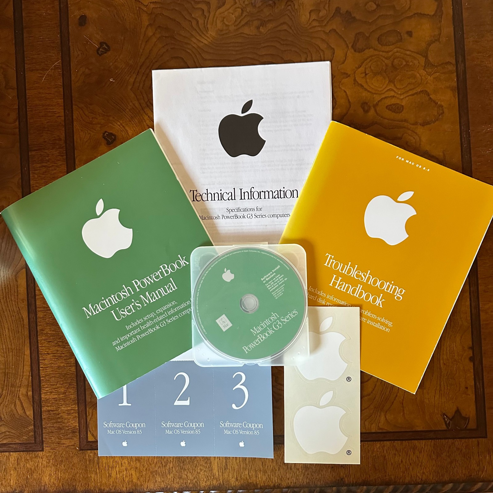 Vintage Apple Macintosh PowerBook G3 8.5 Install / Restore Disk and Manuals