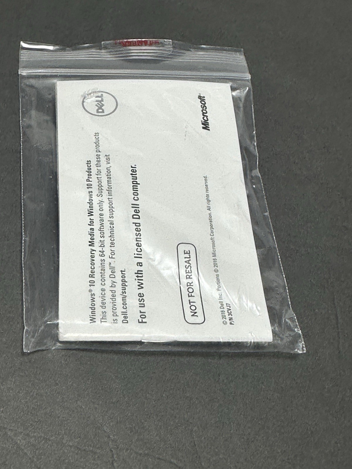 Dell Mentor Media Windows 10 Recovery Media USB Part VJ3VF_A00 – Silver 8GB