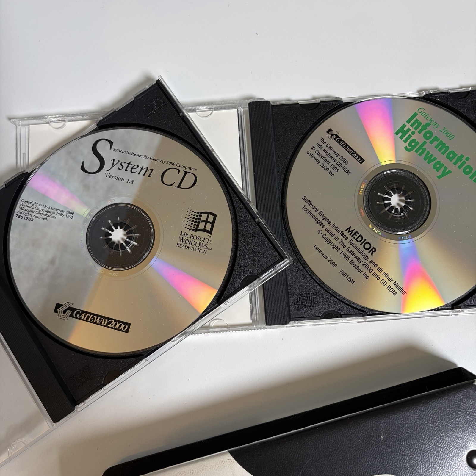 Vintage Gateway 2000 Software Bundle Windows 95 CDs Manuals Binder Microsoft OEM