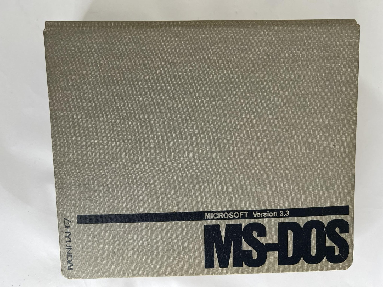 Vintage Microsoft MS-DOS Version 3.3 5.25 Floppy Disk Set Binder Manual Hyundai