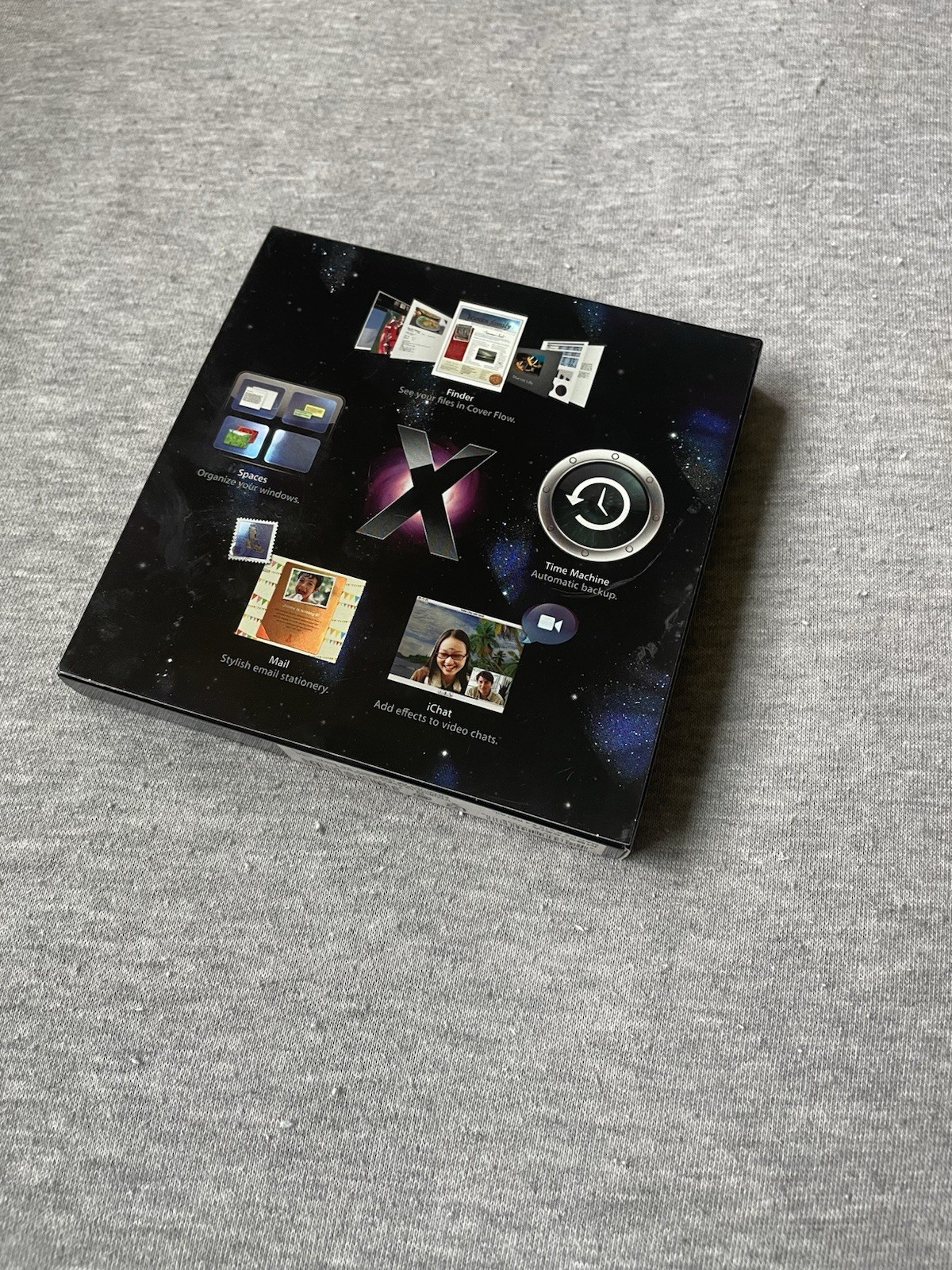 Mac OS x Leopard 10.5.4 Retail Pack Disc Version with Manual