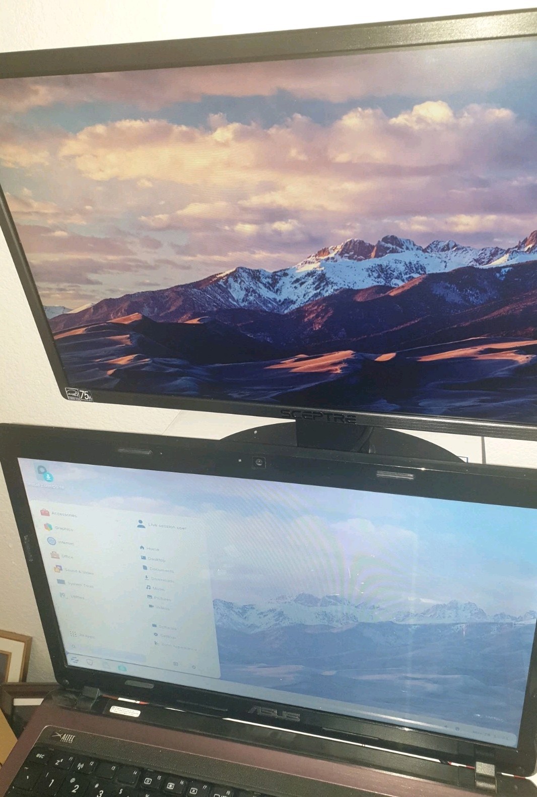 Linux Zorin OS 18 Core, 64-bit, Bootable Live and Install USB Flash Drive