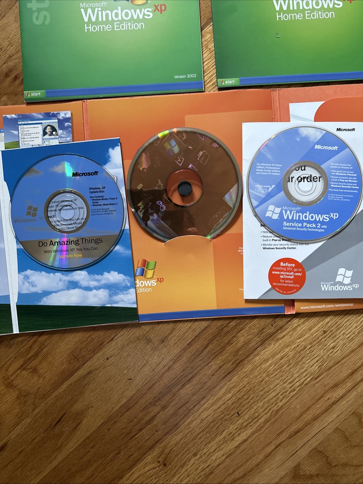 Microsoft Windows XP Home Edition Upgrade with Service Pack 2 CD-ROM Used