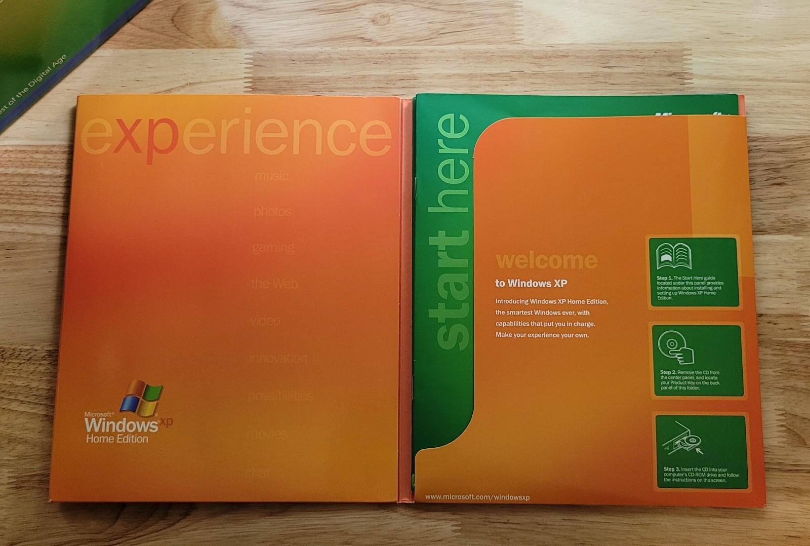 Microsoft Windows XP Home Edition SP2 Retail English CD Software 1 Device