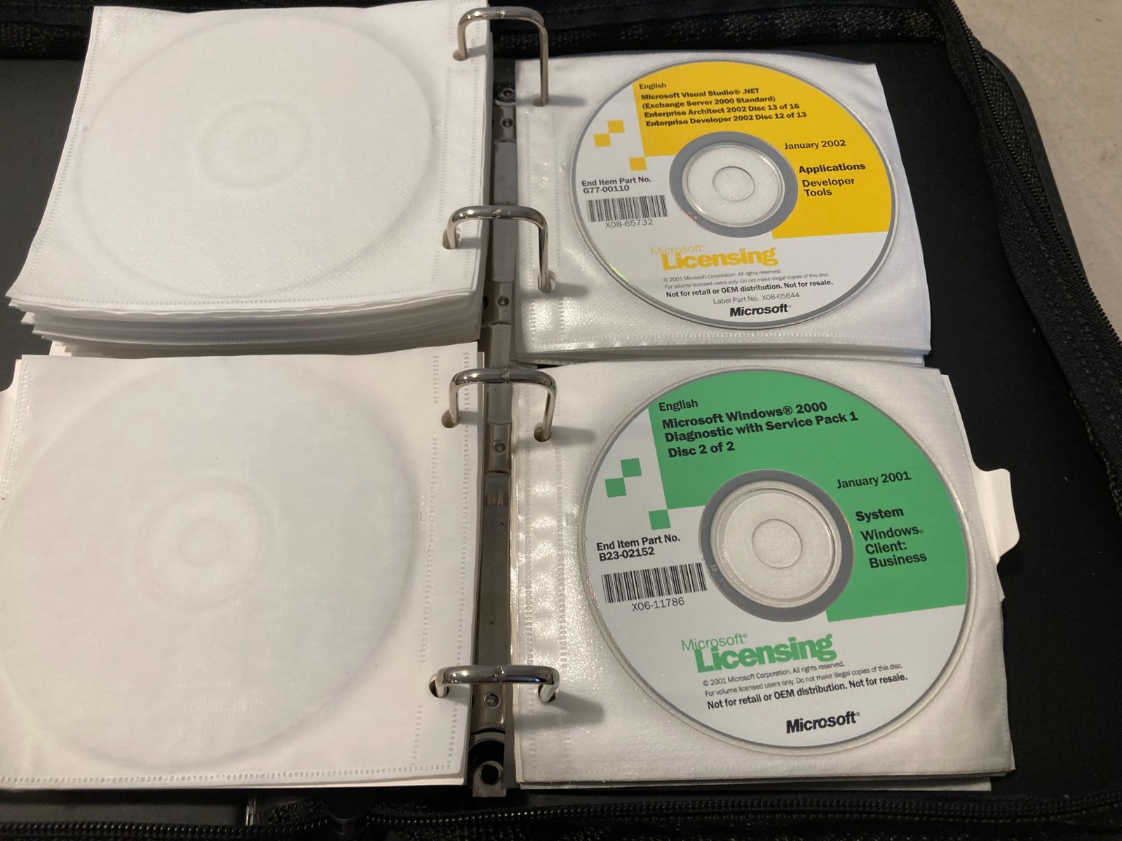 Microsoft Technet Plus CD Subscription Binder Discs – 2000-2001
