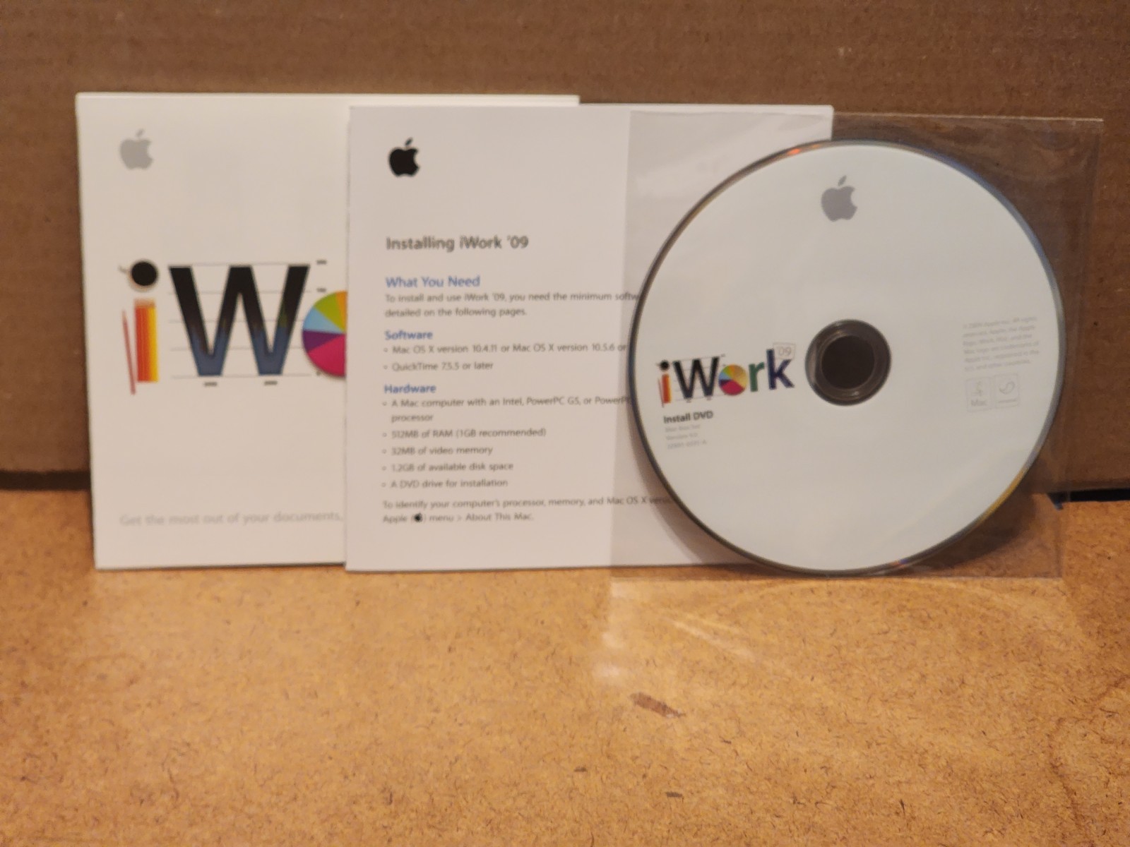 Mac Box Set OS X Leopard 10.5.6 iLife 09 iWork 09, MB997Z/A Retail Complete
