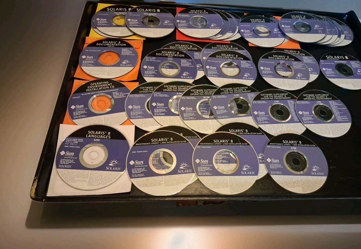 SUN Microsystems SOLARIS 8 -BOTH Intel & SPARC CDs only 58 DISCS bundle Lot