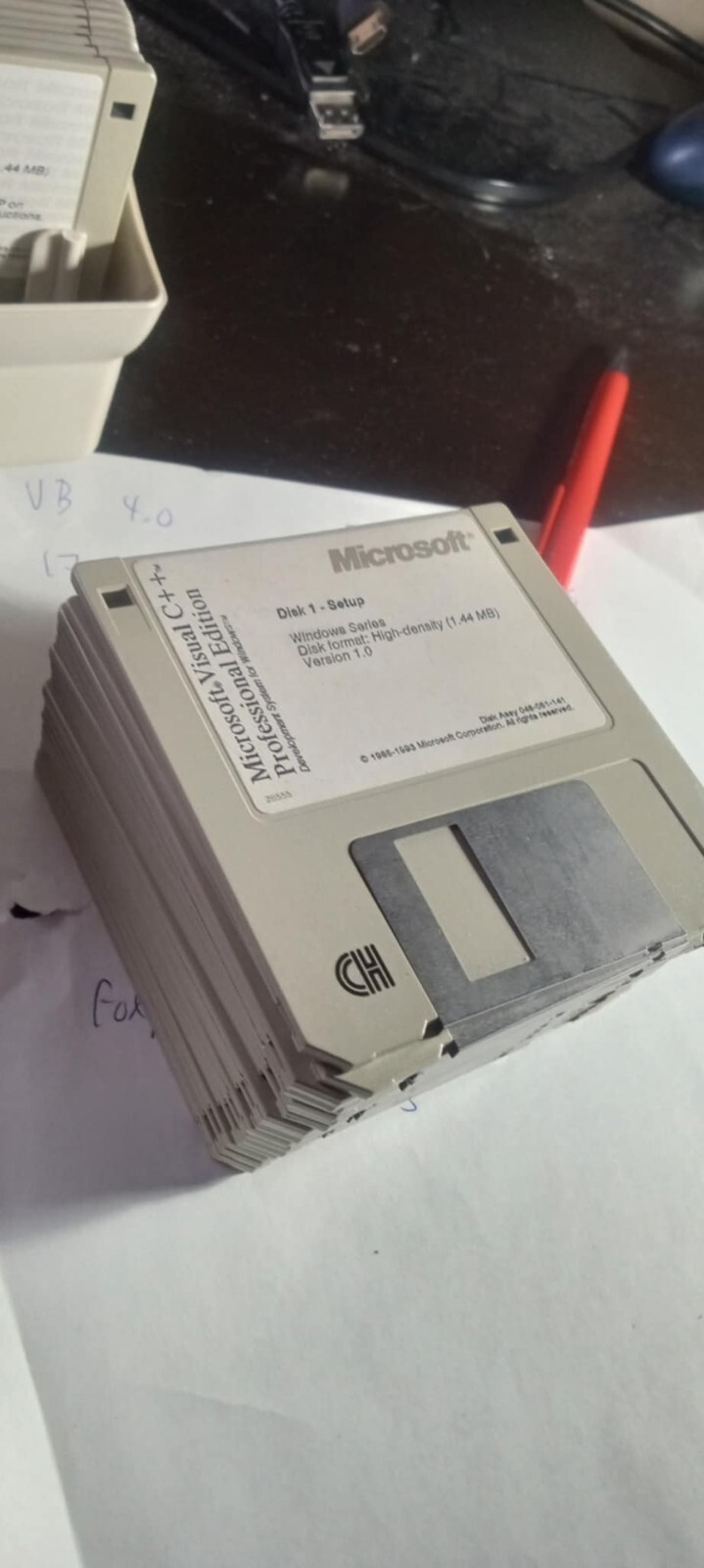 Microsoft Visual Basic 3, 4, C++, FoxPro 2.5, 2.6 1.44 Mb floppy diskette dev