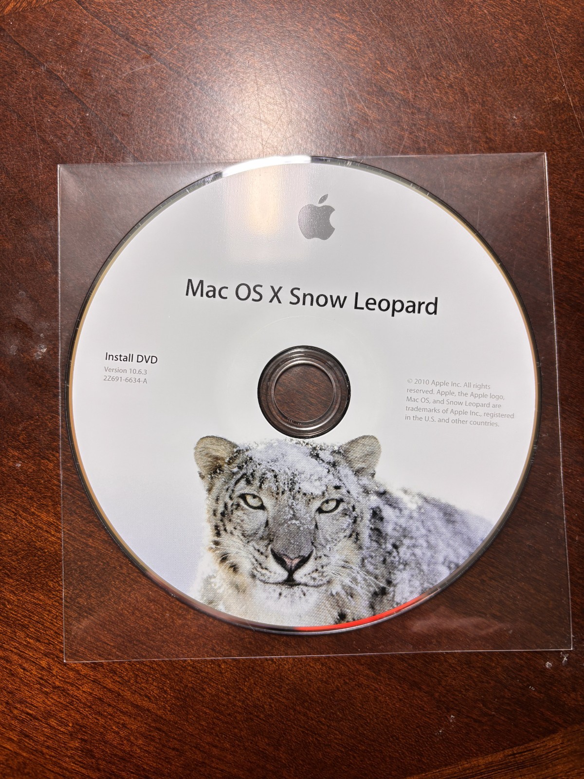 Apple Snow Leopard Mac OS X 10.6.3 Operation System Install Retail MC573Z/A DVD