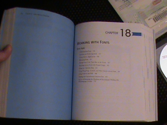 WINDOWS 98 2nd. Edition W-KEY and 900 Page Manual by Que 3 Pc. Lot BONUS CD