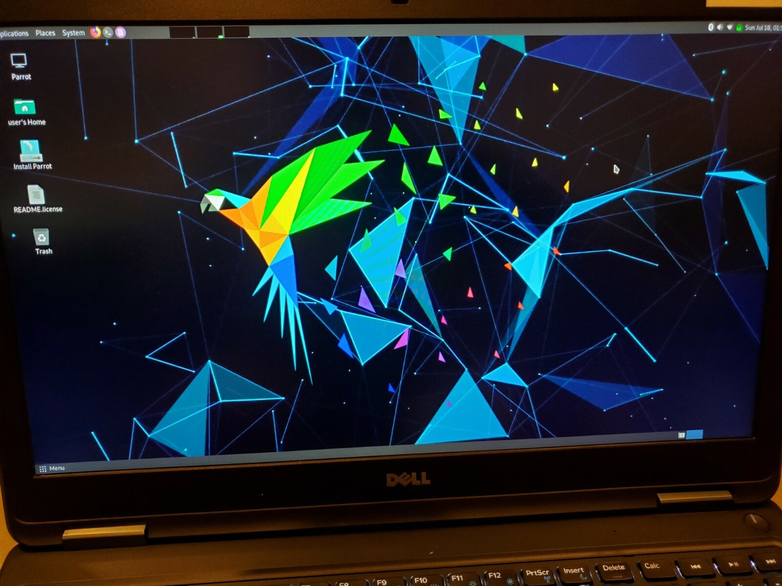 Parrot 4.11.2 Mate Desktop x64 Pen Test – Red Team OS Bootable on 16G USB Stick!