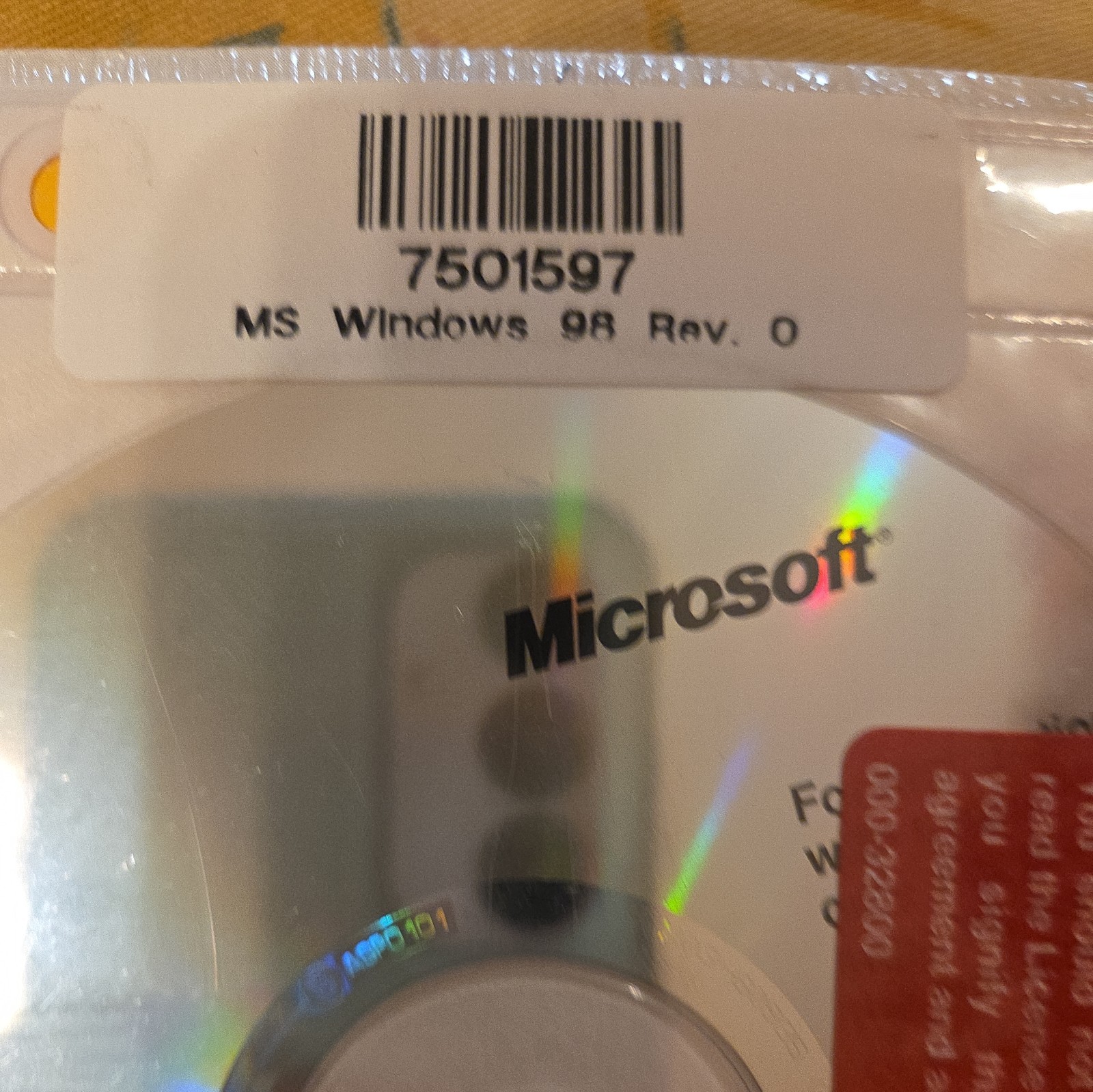 MICROSOFT WINDOWS 98 OPERATING SYSTEM Distribution with GATEWAY/SEALED KEY Rev 0