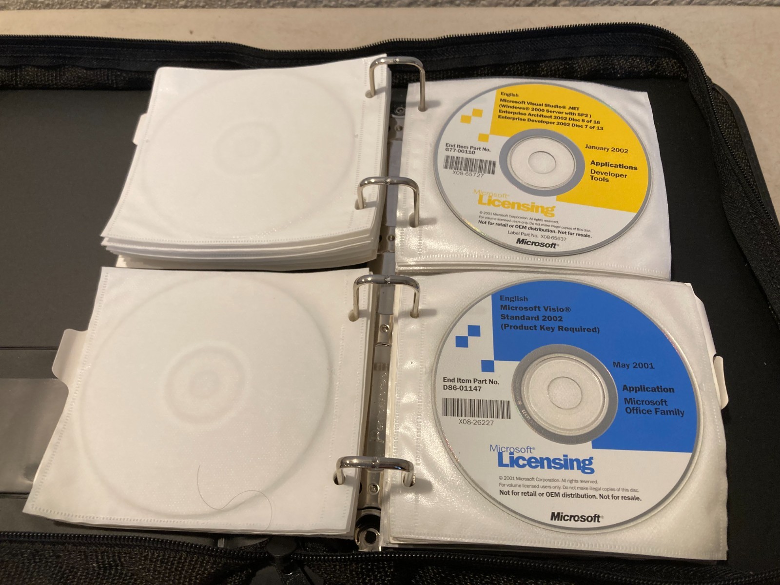 Microsoft Technet Plus CD Subscription Binder Discs – 2000-2001