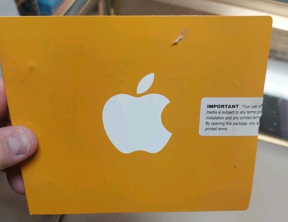 2 Vintage Apple Macbook Cds Now Up To Date 3.65/ FAST 5.0/ & Apple Cd Holder!