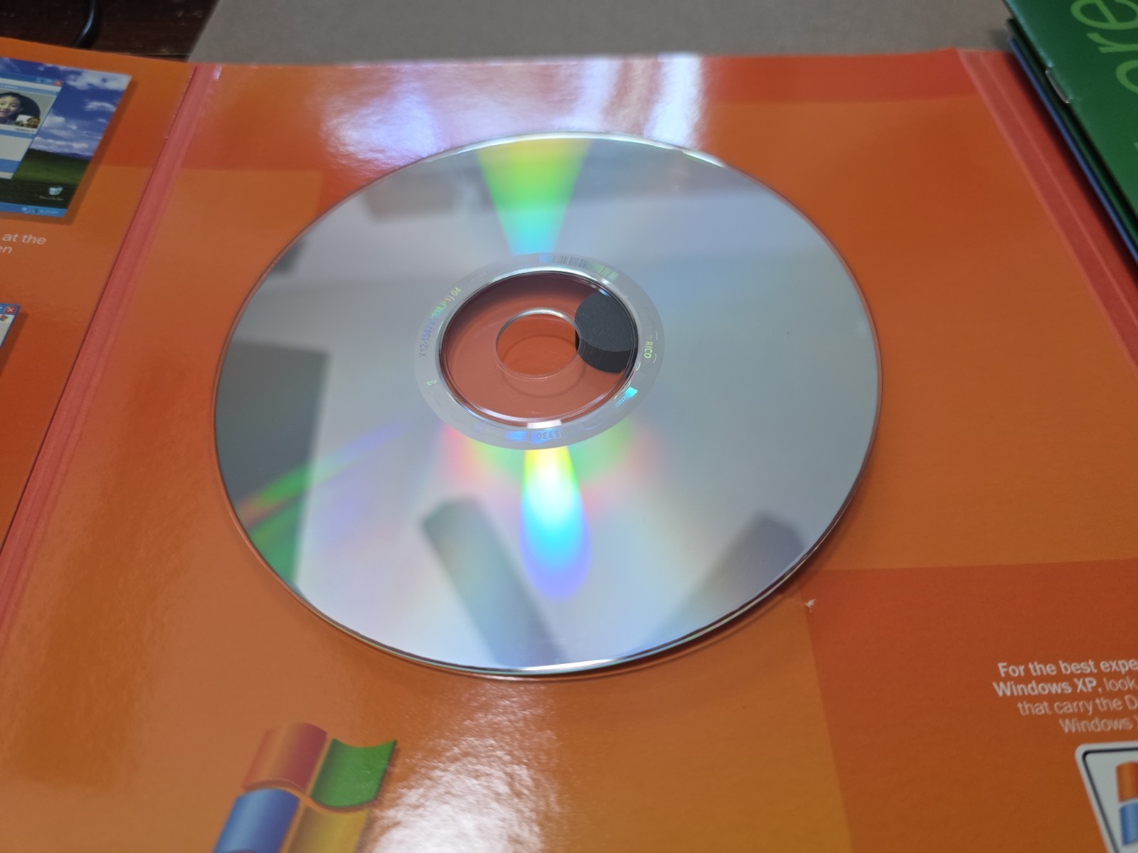 Microsoft Windows XP Home Edition Upgrade W 2 Service Packs + Product Key