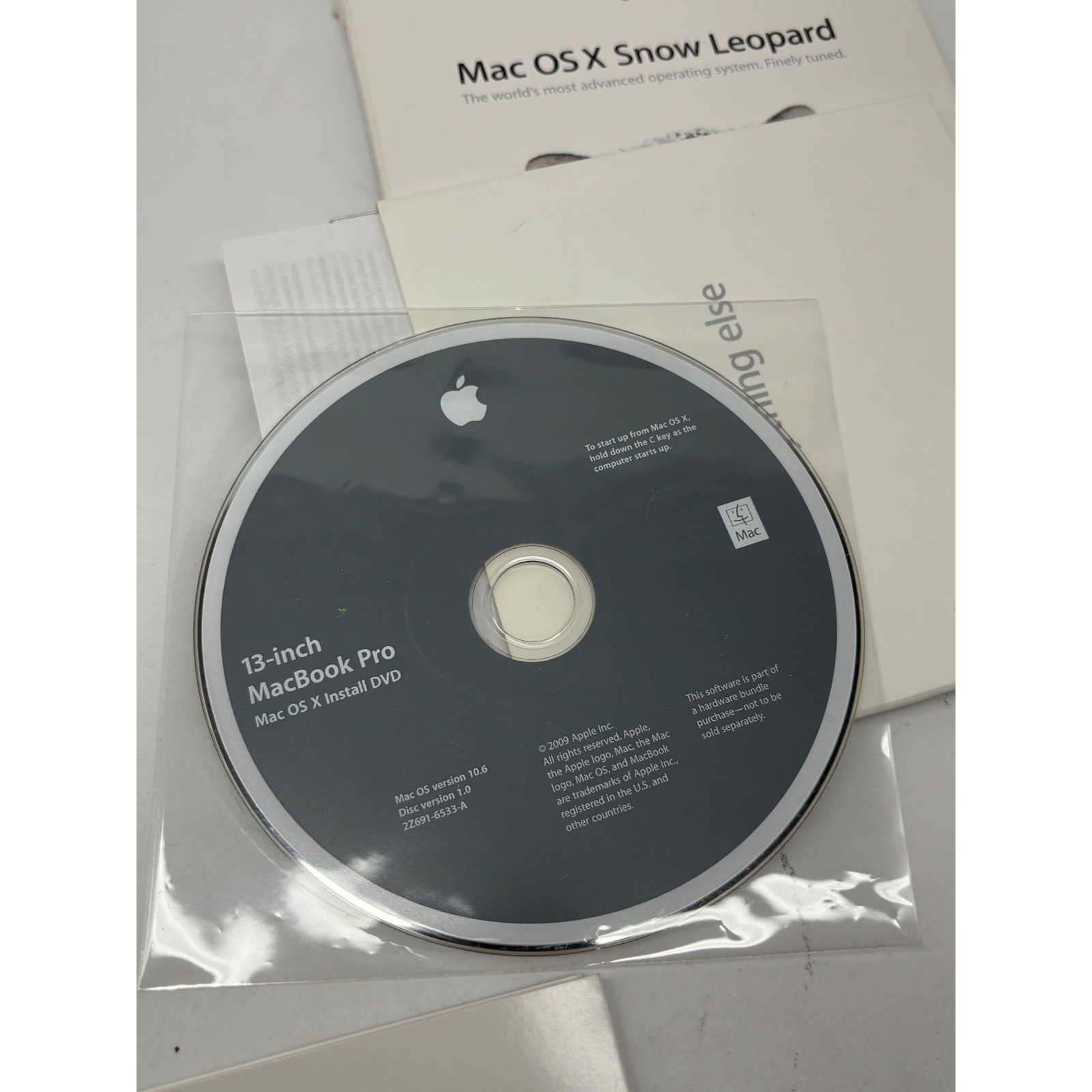 Apple Mac OS X Snow Leopard 10.6 Install DVD 13-inch MacBook Pro Disc Set